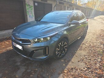 Kia Xceed 1.5 T-GDi - 3