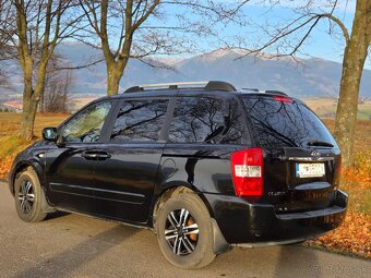 Kia Carnival benzín 2.7 V6 - 3