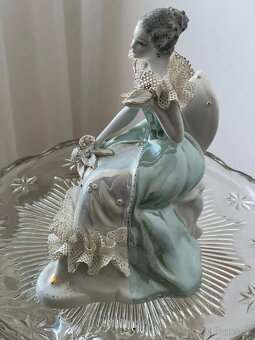 Soška - porcelán - 3