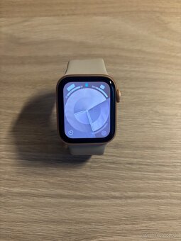 Predam dámske Apple Watch 3, béžové - 3