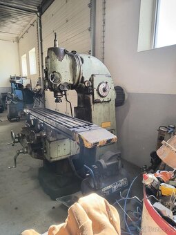 Vertikální frézka TOS FA 4V (8003) - 3