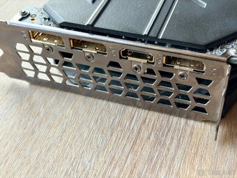 Grafická karta Gigabyte Nvidia RTX 2060 6Gb - 3