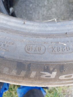 225/55 r17 - 3