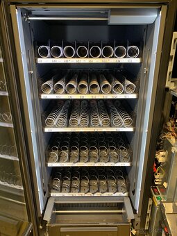 Predám predajný automat Vendo Sanden SM8 s výťahom - 3