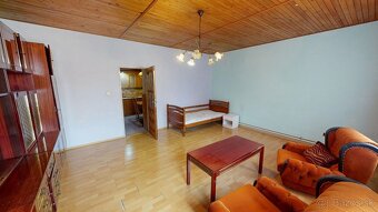 Na predaj priestranný 4-izbový rodinný dom so záhradou – výb - 3