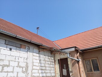 Rodinný dom 4izbovy a 2izbovy dom - 3