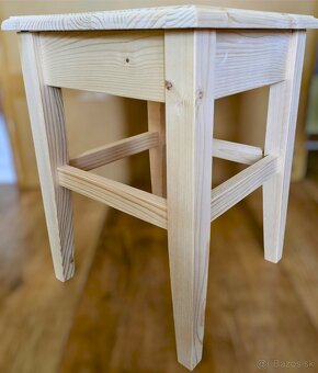 Hokerliky - - - 40eur - - - - 3