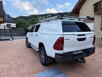 Toyota Hilux - 3