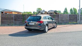 Opel Astra Sport Tourer ST 1.4 Turbo 140k, 103KW, M6, 5d - 3