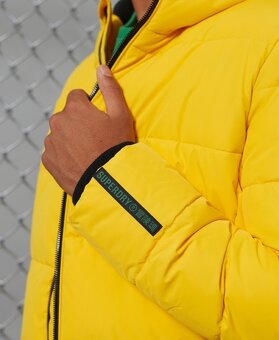 SUPERDRY pánska bunda Sports Puffer - Žltá Velkosť: L. - 3