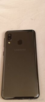 Galaxy a20e - 3