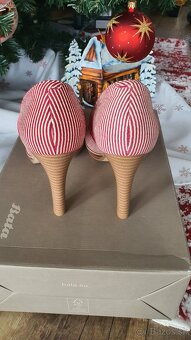 Lodičky 36, Bata - 3