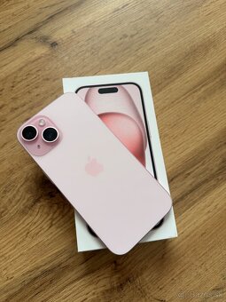 iPhone 15 ružový 128 GB - 3