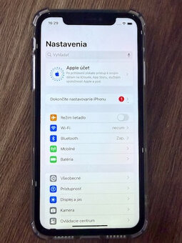 Predám Iphone XR - 3