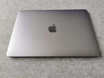 MACBOOK AIR (RETINA, 13-INCH, 2019) - 3
