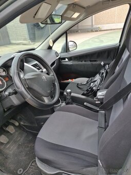 Predam Peugeot 207 1.4hdi 50kw cena 2300€ plus dohoda - 3