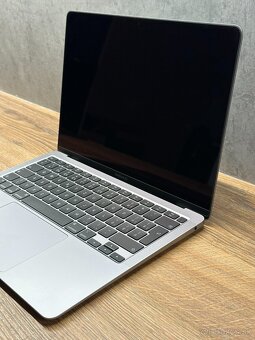 Apple MacBook Air 13" 256GB / M1 (2020) - 3