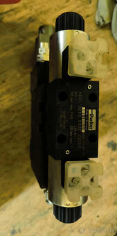 Timberjack ,John Deere diely 4 - 3