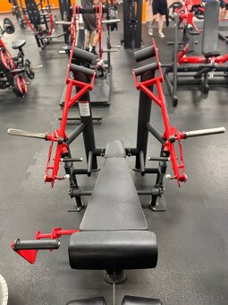 Predám 1ks Fitness stroj na biceps a 1ks stroj bench v ľahu - 3