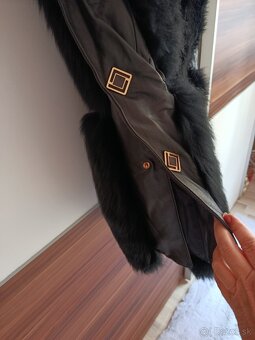 Čierna vesta - pravá koža a kožušina - 3