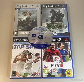 PlayStation 2 Slim Silver + 5 hier, 2x ovládač, memory card - 3
