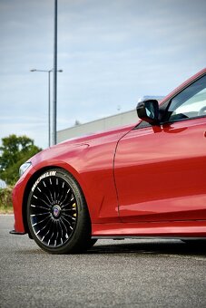 🚘 BMW 320d Touring mHEV A/T – 2020 – TOP stav - 3