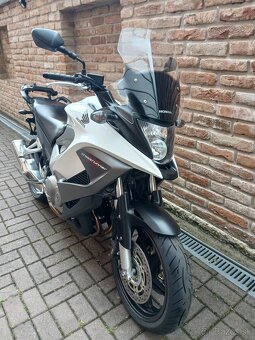 Honda VFR 800 Crossruner - 3