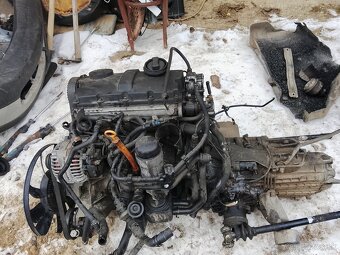 Predám komplet motor - 3