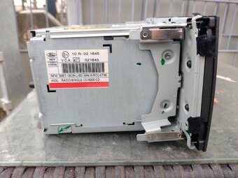 Ford Focus C-Mac radio - 3