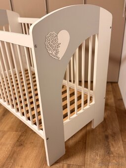 Predám detskú postieľku s matracom 120x60 - 3