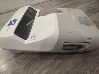 EPSON EB-455Wi - 3