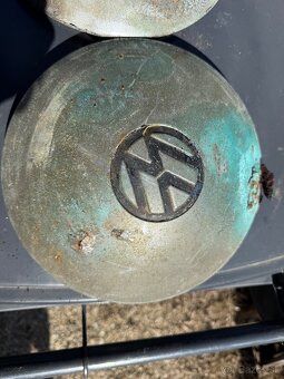2x puklice Volkswagen - 3