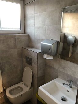 Kancelárie s parkovaním v centre Žiliny - 3