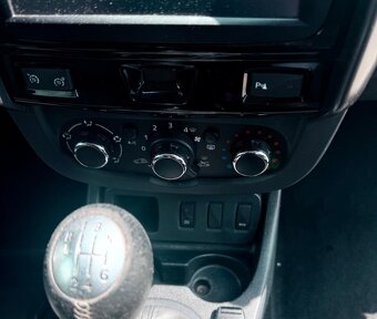 Dacia Duster 1,5dci SK ŠPZ, havarované - 3