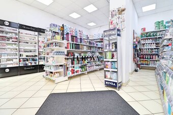 Priestor v centre mesta na prízemí pre obchod alebo kancelár - 3