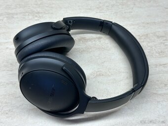 Bose QuietComfort Headphones - 3