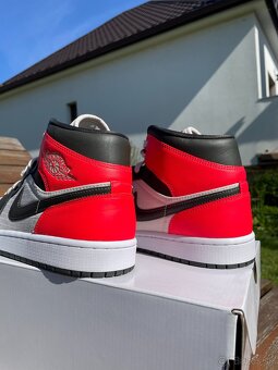 NIke Air Jordan 1 Mid Orewood - 3