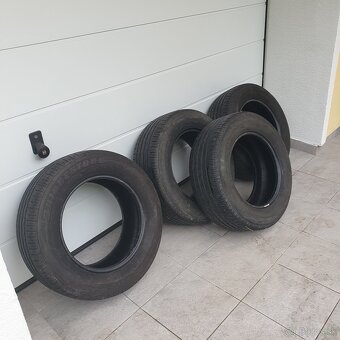 Pneumatiky Bridgestone Dueler H/P Sport - 3