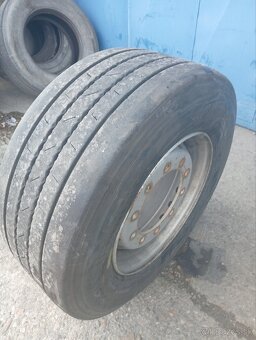 Predám pneu 385/55-22.5 Continental - 3