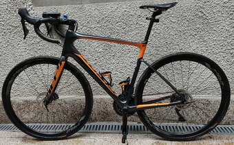 Cestny karbonovy bicykel Giant Defy Advanced 2 - 3