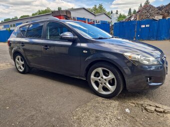 Predám Kia Cee´d 2.0 CRDi 103 KW SPORT r.v.11/2010 - 3