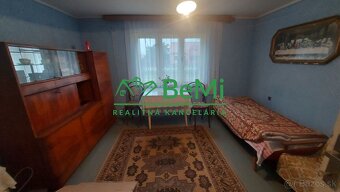 Predaj starší 2 izbový rodinný dom, plus 1 izbový rodinný do - 3