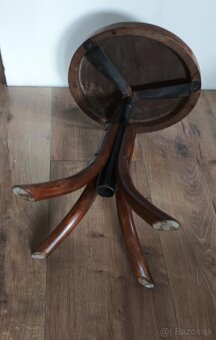 taburetka thonet - 3