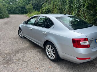 Skoda octavia 2.0TDI 110KW elegance dovoz GB - 3