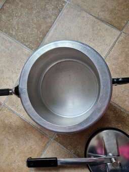 Starsia kuchta, papinak - 3