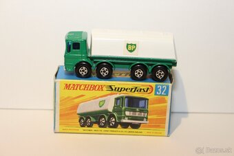 Matchbox SF Leyland petrol tanker - 3