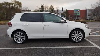 Predám VW Golf Vl, 2.0TDI 103kW DSG Highline - 3