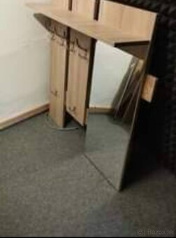 predamá vešiak so zrkadlom do chodby - 3