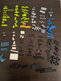 LEGO Creator 3v1 - 31089 Pretekárske auto - 3