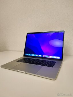 MacBook Pro 15 2016 | i7 • 16GB • 256GB SSD - 3